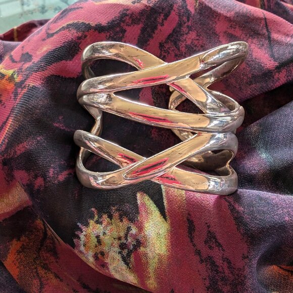 Stella & Dot silver tone open cuff bracelet - Picture 4 of 6